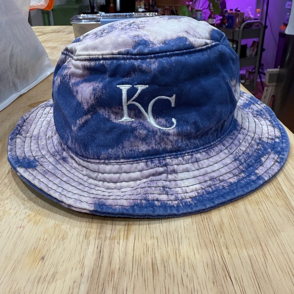 Kansas City Royals Tie-Dye Bucket Hat - Blue and white